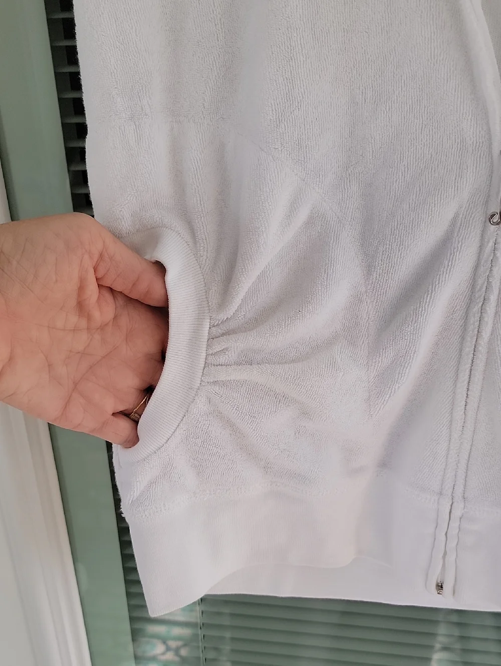 Juicy Couture White Short-Sleeve Terry Cloth Zip Hoodie Vintage 90's Sz L - Picture 4 of 9